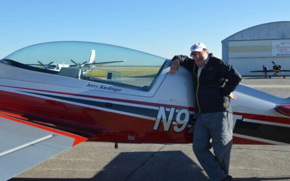 Jerry Riedinger. Photo courtesy of aerobaticscanada.org